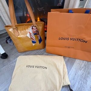 Louis Vuitton LV Tote Bag Houston yellow vernis tote handbag purse shoulder